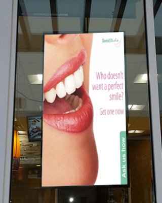 High_Bright_WindowPoster1_dentist4